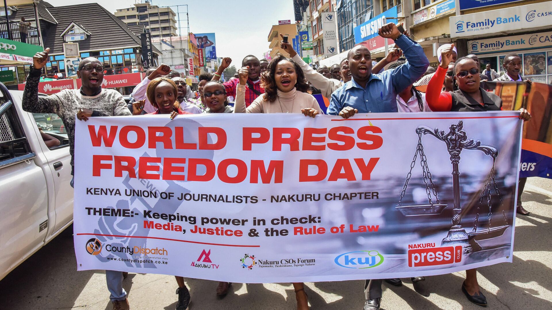 Марш журналистов и представителей гражданского общества во Всемирный день свободы печати 3 мая 2018 г. в Накуру, Кения - РИА Новости, 1920, 03.05.2021