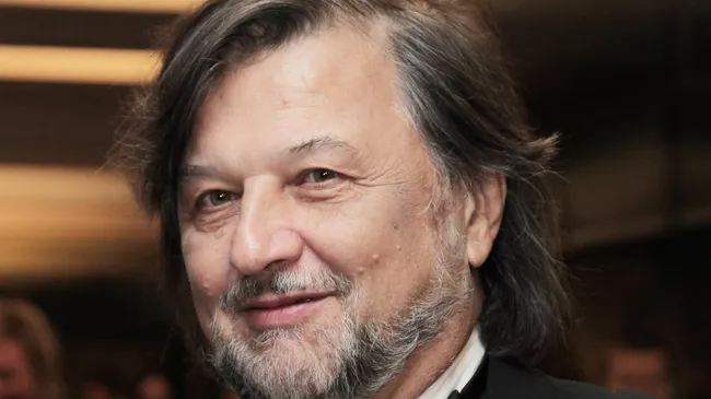 Композитор Алексей Рыбников перед церемонией награждения лауреатов премии Золотой орел в Москве
