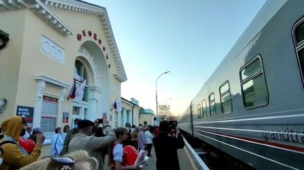 Прибытие первого поезда из Москвы в Феодосию 