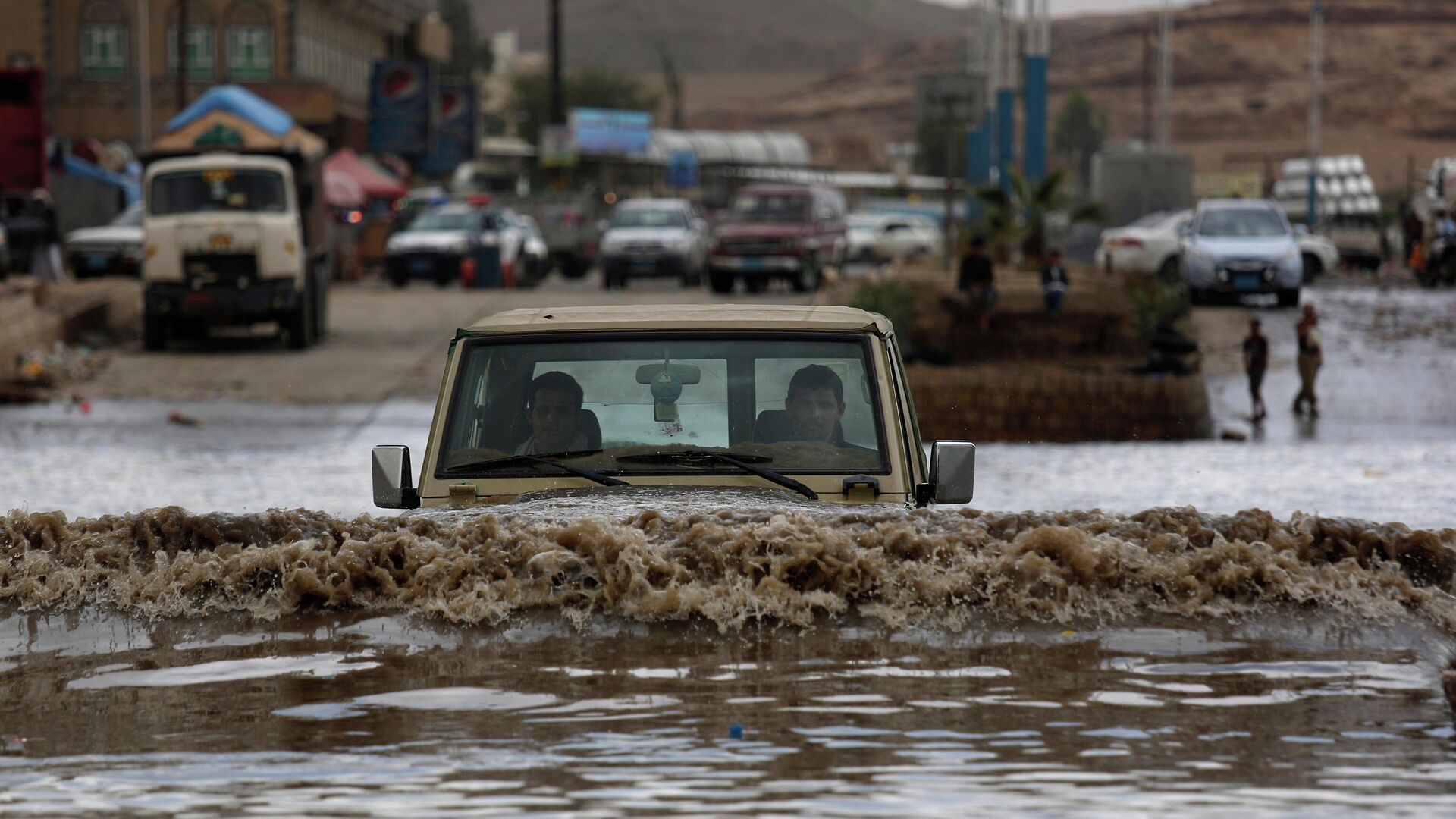 Наводнение, вызванное проливными дождями, в Йемене - РИА Новости, 1920, 03.05.2021