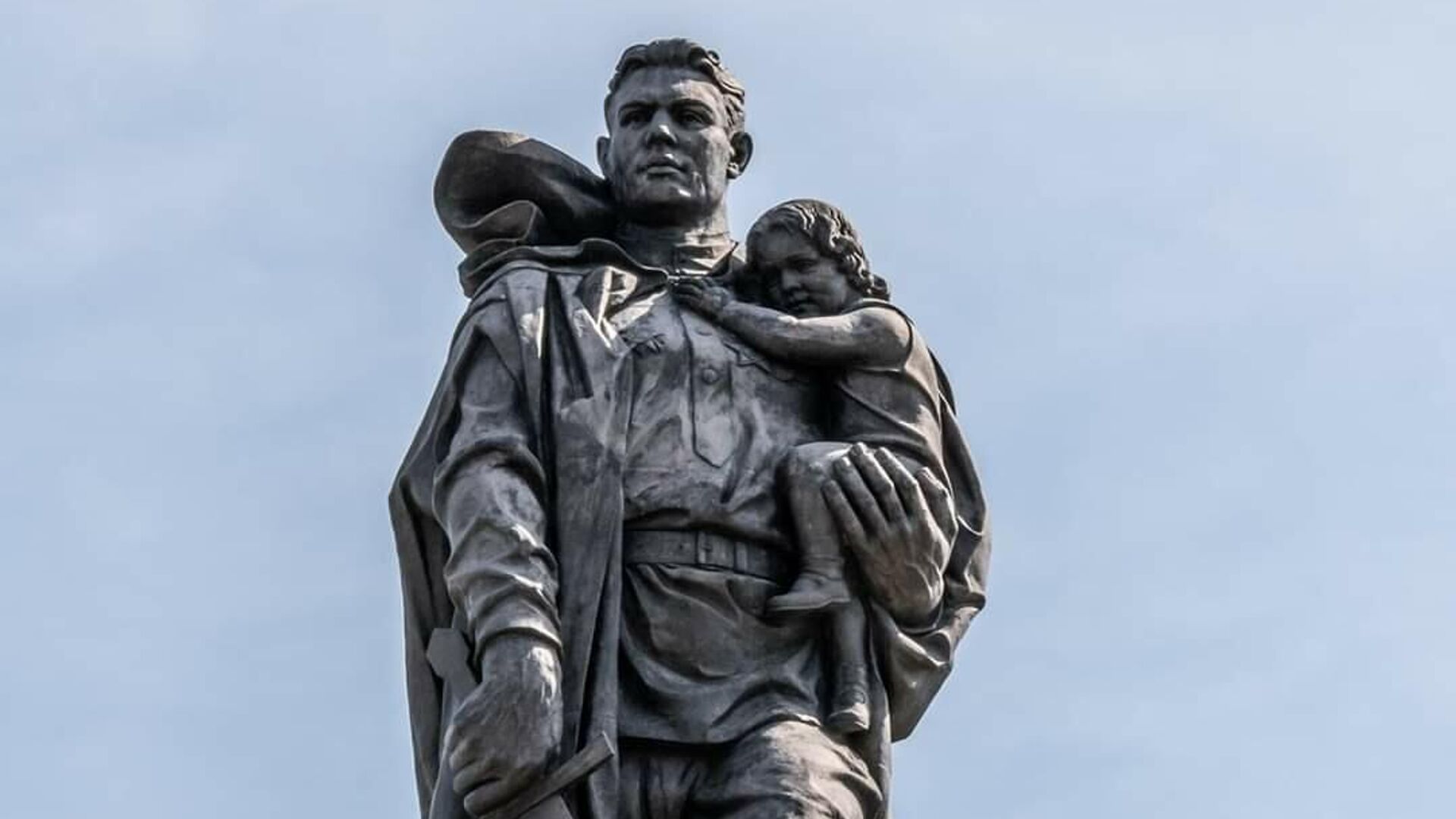 Памятник Воину-освободителю в Берлине - РИА Новости, 1920, 21.06.2021