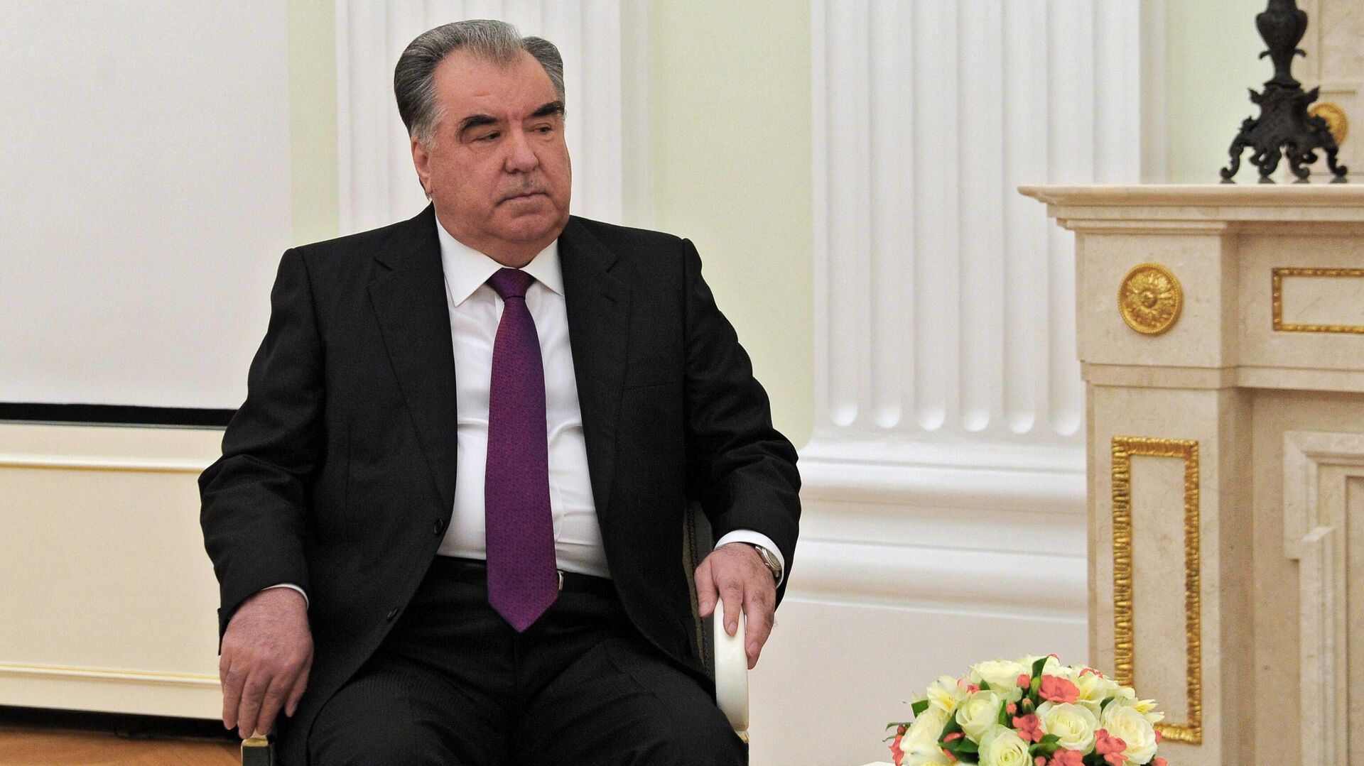 Президент Таджикистана Эмомали Рахмон во время встречи с президентом РФ Владимиром Путиным - РИА Новости, 1920, 01.07.2021