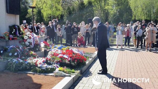 Посол РФ в Праге почтил память красноармейцев, павших при освобождении Чехословакии в 1945 году