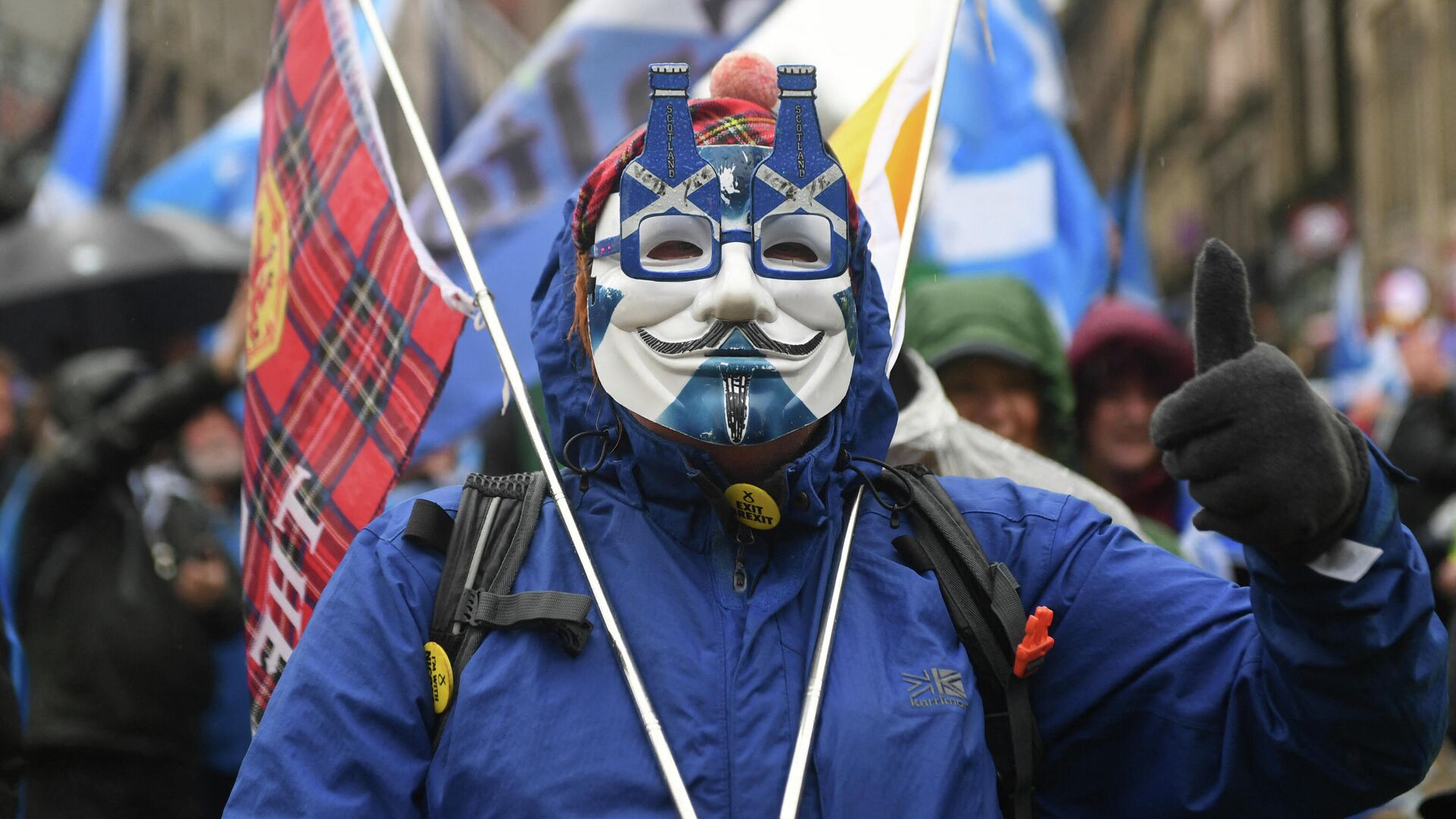 Сторонник независимости Шотландии во время демонстрации в Глазго - РИА Новости, 1920, 10.05.2021