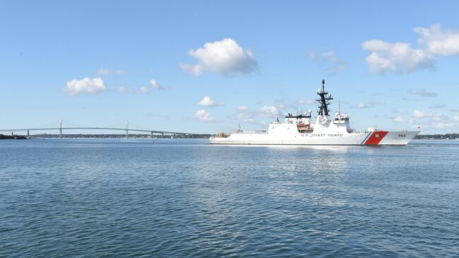 Корабль американской береговой охраны USCGC Hamilton (WMSL-753)