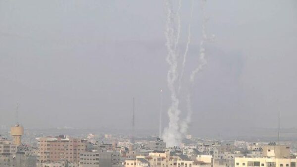 Запуск ракет военного крыла ХАМАС над сектором Газа