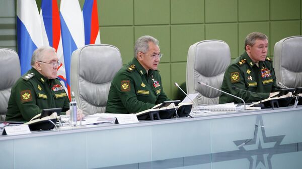 Министр обороны РФ Сергей Шойгу проводит селекторное совещание в Национальном центре управления обороной РФ