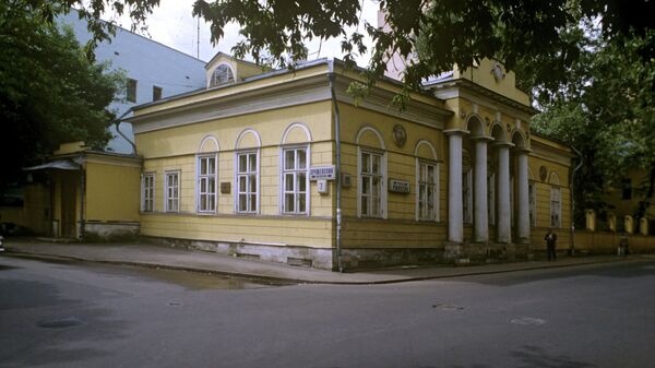 Старинный особняк в Гагаринском переулке (Дом Лопатиных)