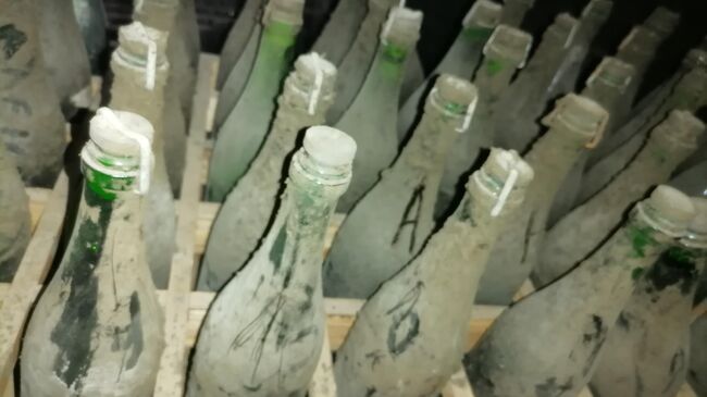 В Перми накрыли цех с 45 тоннами контрафактного алкоголя