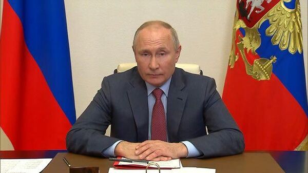 Путин заявил, что Россия будет должным образом реагировать на возникающие угрозы