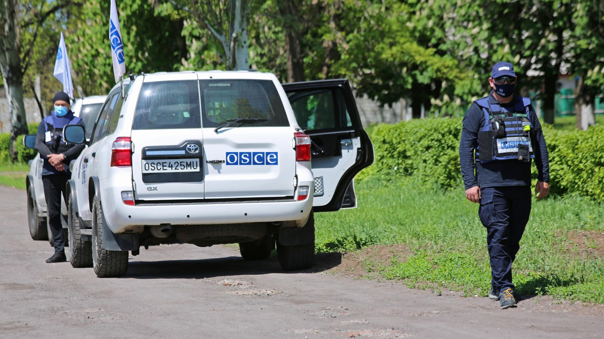 Представители мониторинговой миссии ОБСЕ прибыли на место обстрела в Петровском районе Донецка - РИА Новости, 1920, 07.08.2021