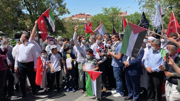 Акция протеста после обострения израильско-палестинского конфликта у резиденции израильского посла в Анкаре, Турция