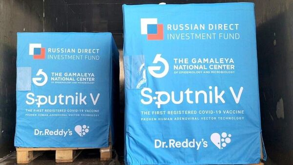 Партию российской вакцины Sputnik V доставили в Индию
