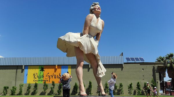 Статуя Мэрилин Монро в Палм-Спрингс
