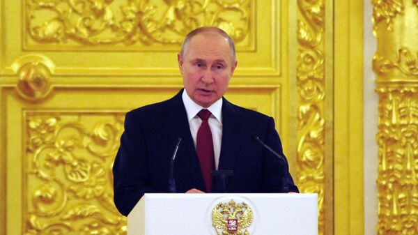Президент РФ Владимир Путин выступает на церемонии вручения верительных грамот послами иностранных государств