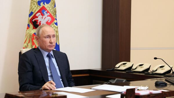 Президент РФ Владимир Путин проводит в режиме видеоконференции 43-е заседание Российского организационного комитета Победа