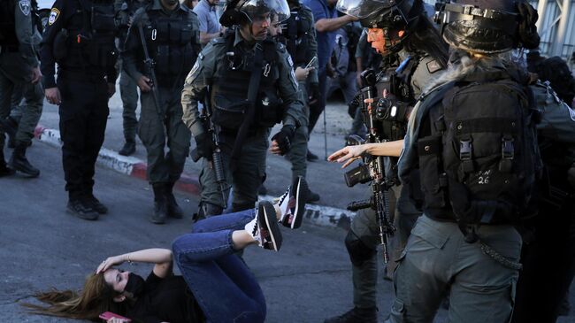 Столкновения протестующих с полицией в Израиле 