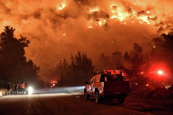 Пожар в деревне Схинос, Греция