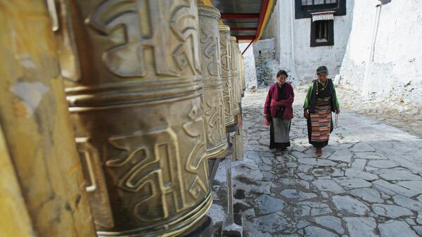 В монастыре Ташилумпо в городе Шигатса. Тибет