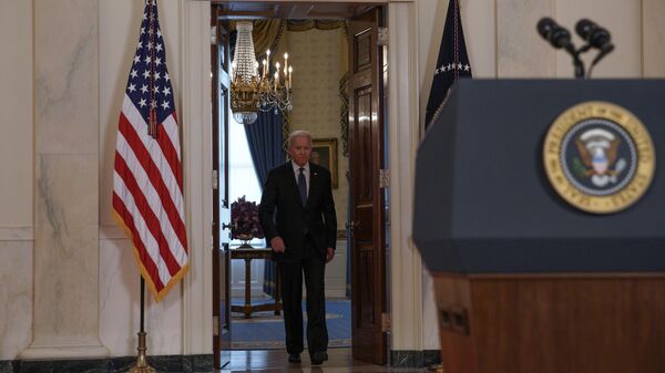 Президент США Джо Байден перед выступлением в Белом доме с кратким заявлением по ситуации в зоне конфликта на Ближнем Востоке