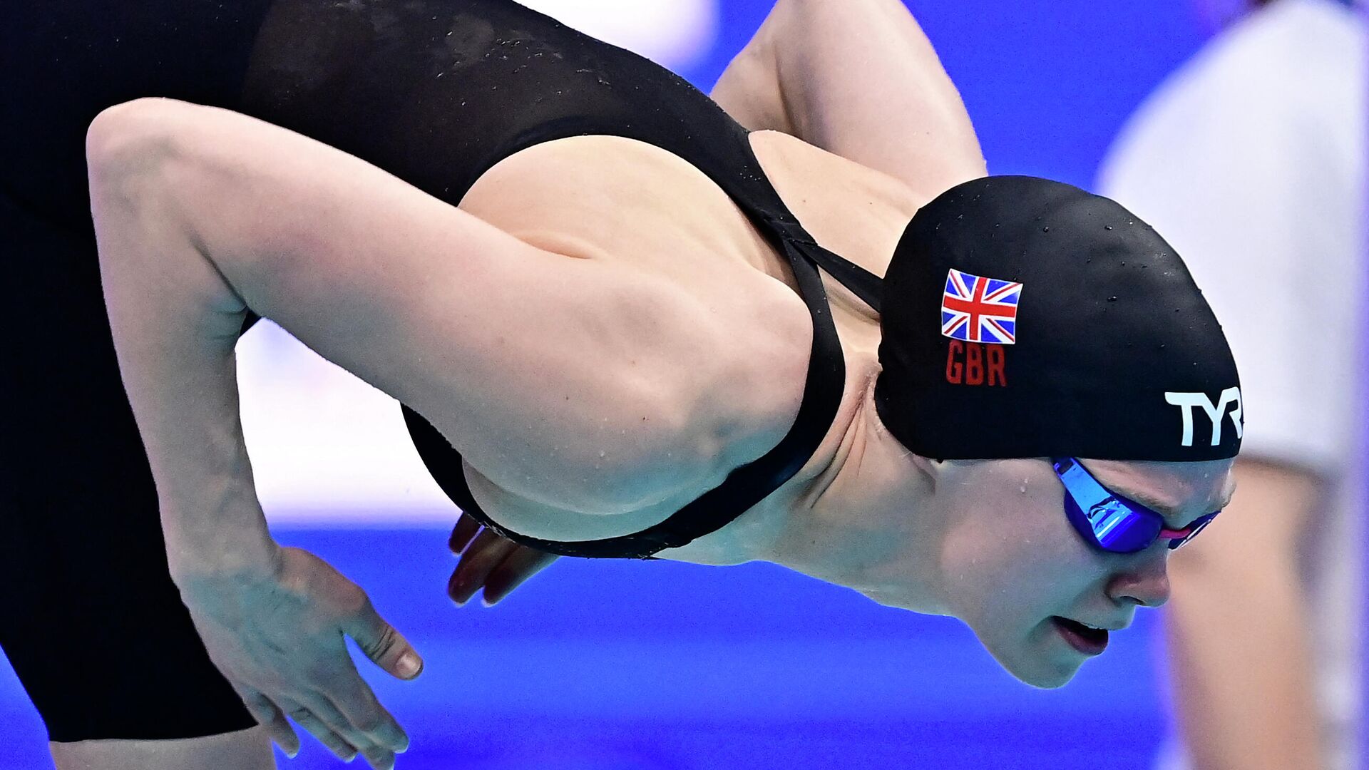 Great Britain's Lucy Hope waits for the start of a heat for the Women’s 200m Freestyle Swimming event during the LEN European Aquatics Championships at the Duna Arena in Budapest on May 19, 2021. (Photo by Tobias SCHWARZ / AFP) - РИА Новости, 1920, 21.05.2021