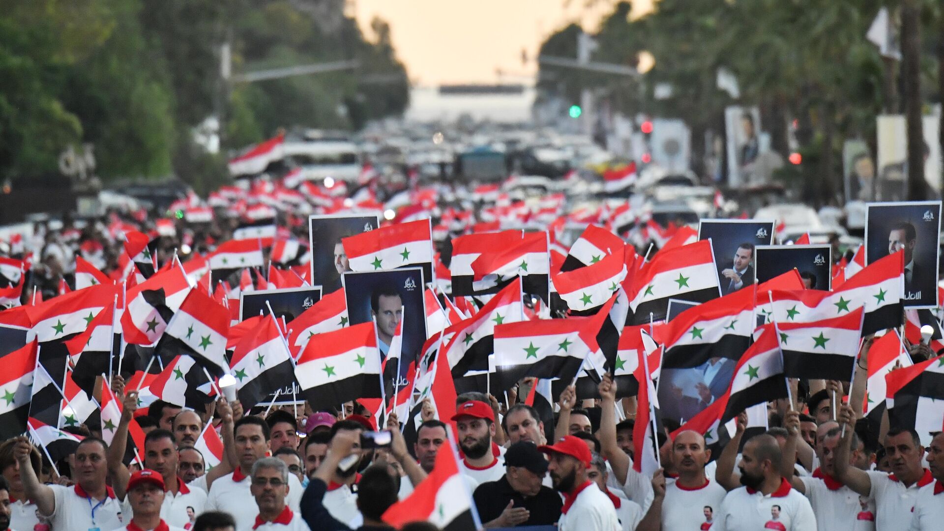 Участники акции в поддержку президента Сирии Башара Асада в Дамаске - РИА Новости, 1920, 28.02.2022