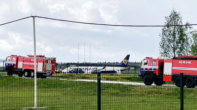 Самолет Boeing 737-8AS авиакомпании Ryanair в аэропорту Минска 