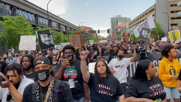 Годовщина протестов: в США вспоминают афроамериканца Джорджа Флойда