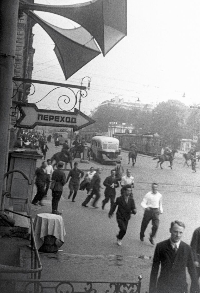 Воздушная тревога в Ленинграде в первые дни Великой Отечественной войны