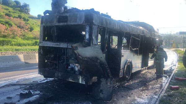 Автобус сгорел на проспекте Стачек в Ростове-на-Дону