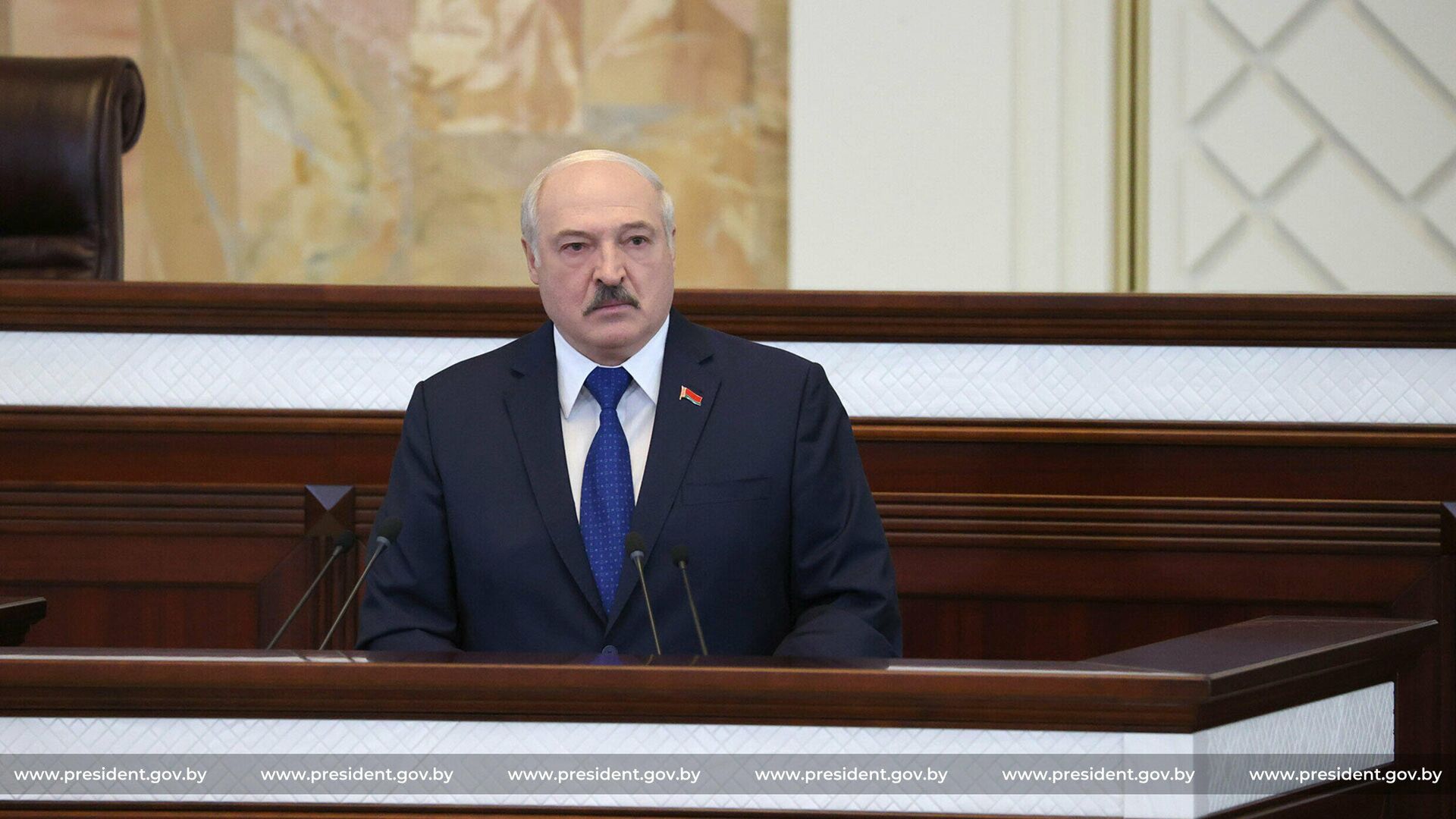 Президент Белоруссии Александр Лукашенко во время выступления в парламенте - РИА Новости, 1920, 26.05.2021