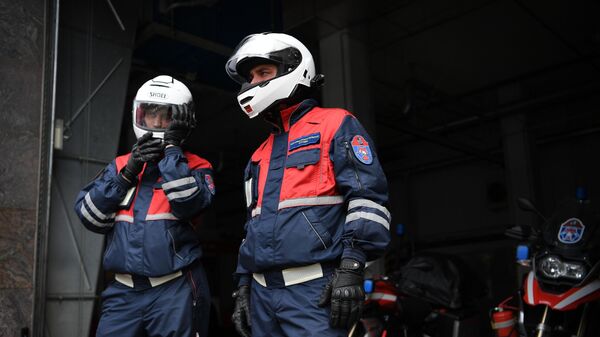 Сотрудники мотогруппы из расчетов быстрого реагирования Пожарно-спасательного центра Москвы