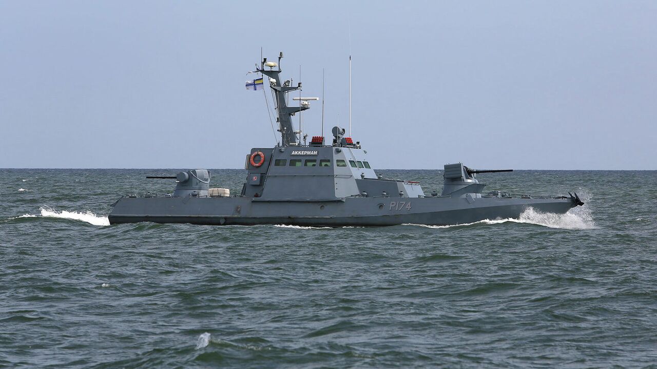 Лавров назвал появление баз США на Азовском море