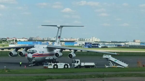Спецборт Ил-76 МЧС России готовится вывезти в Москву российских граждан из аэропорта вблизи сектора Газа. Архивное фото