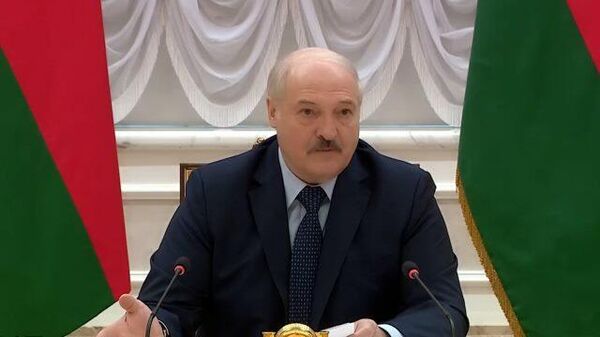 Лукашенко: В лабораторных условиях мы имеем свою вакцину