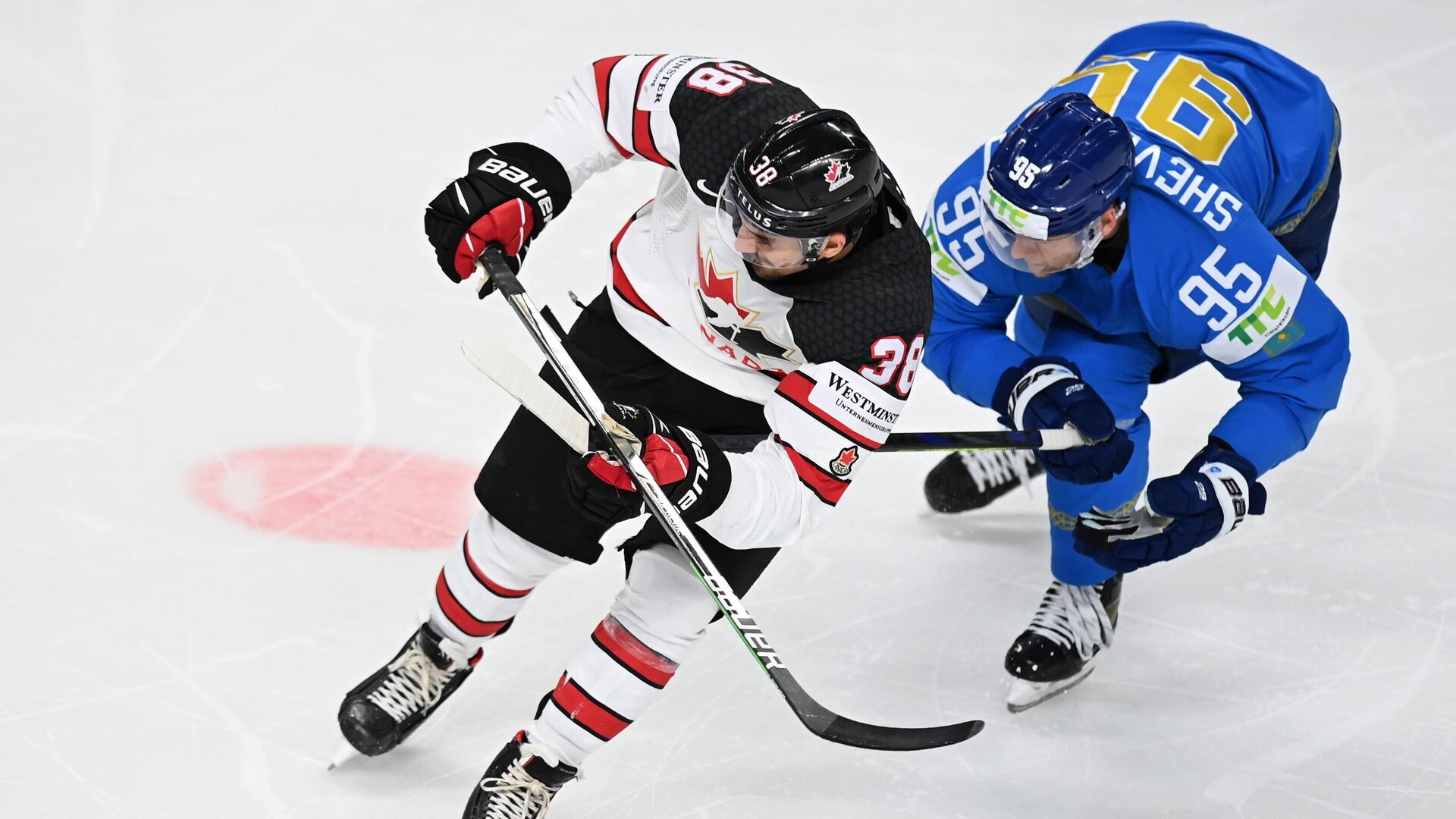 Слева направо: Марио Ферраро (Канада) и Дмитрий Шевченко (Казахстан) - РИА Новости, 1920, 31.05.2021