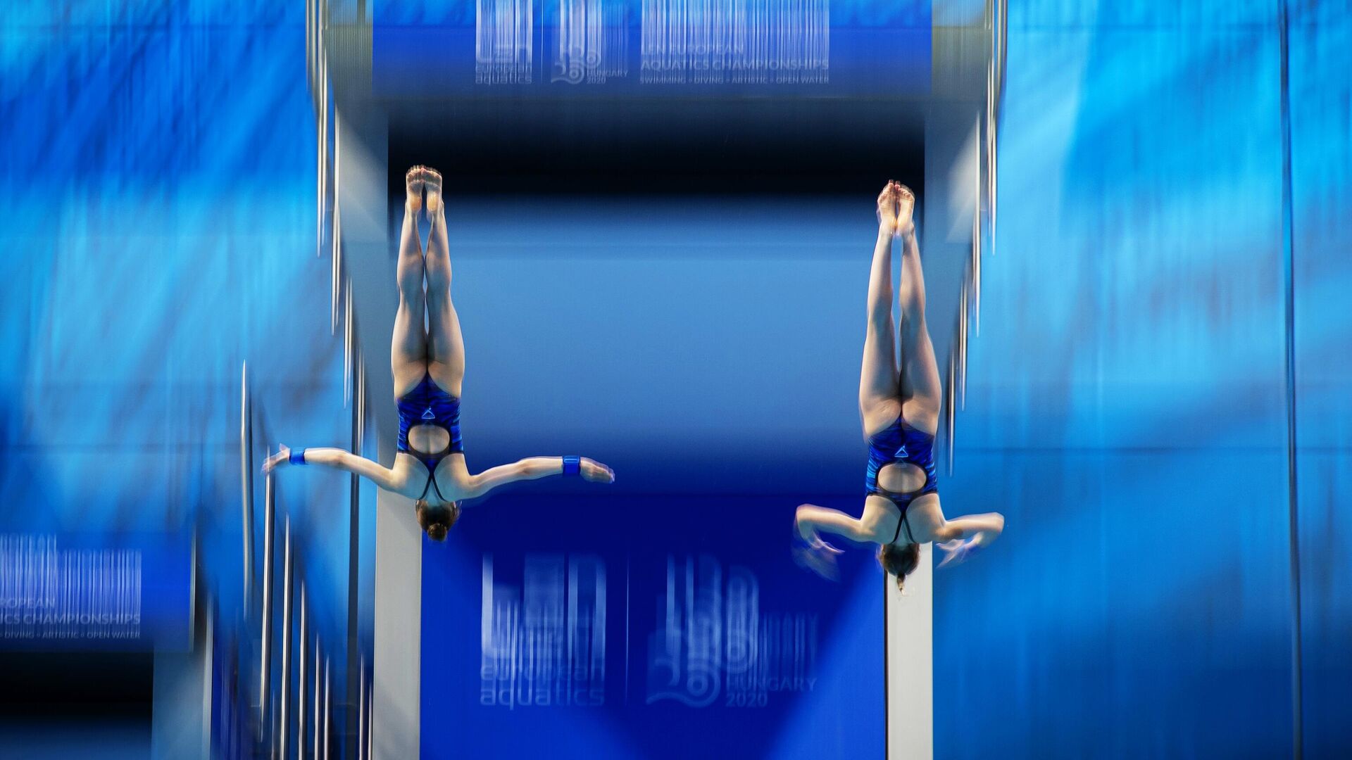 Синхронные прыжки в воду. Чемпионат Европы. Женщины. Вышка 10 м - РИА Новости, 1920, 28.05.2021