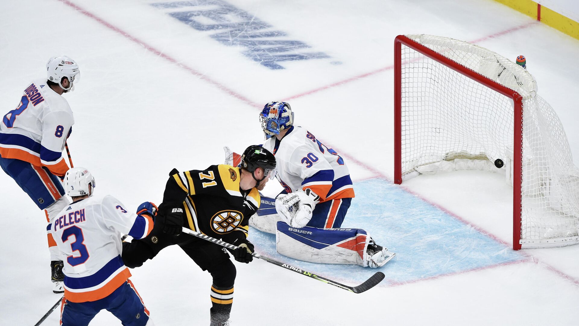 Игровой момент матча НХЛ Нью-Йорк Айлендерс - Бостон Брюинз - РИА Новости, 1920, 30.05.2021