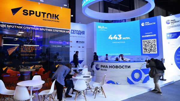 Стенд МИА Россия сегодня и студия радио Sputnik на Петербургском международном экономическом форуме - 2021