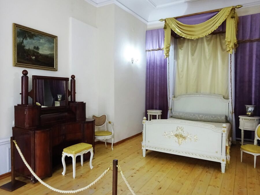 Дом-музей Грибоедова. Парадная спальня