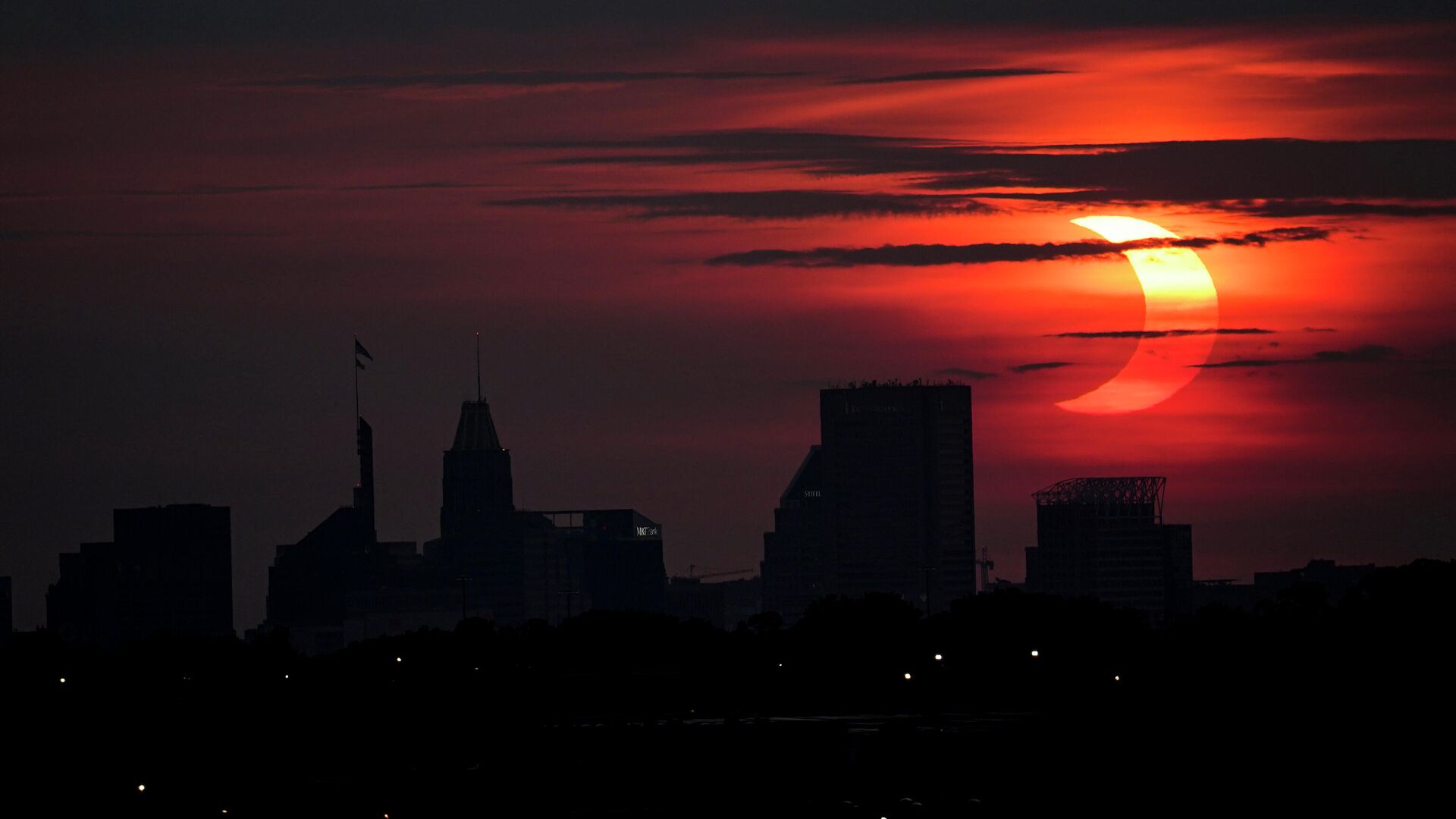Частичное солнечное затмение в округе Балтимор, Мэриленд, США. 10 июня 2021 года - РИА Новости, 1920, 01.08.2021