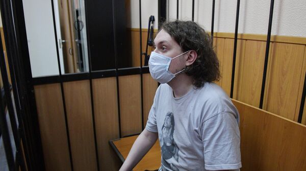 Блогер Юрий Хованский, обвиняемый в оправдании терроризма, в Дзержинском районном суде