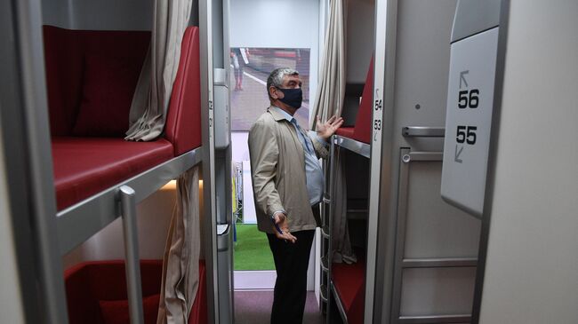 Во время пресс-показа макета нового капсульного пассажирского вагона для РЖД