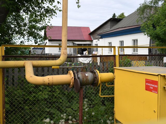 Газораспределительное устройство в секторе малоэтажной жилой застройки на окраине Новосибирска.