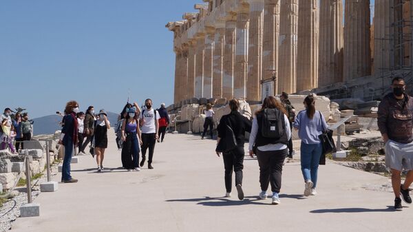 Пешеходные дорожки в Афинском Акрополе после ремонта