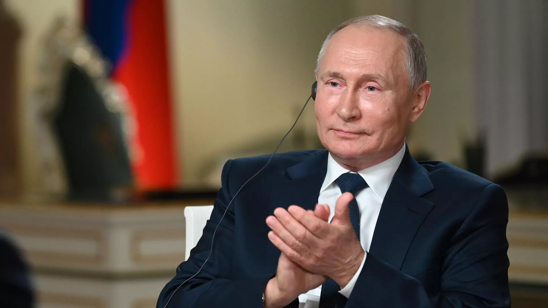 Президент РФ Владимир Путин отвечает на вопросы журналиста телекомпании NBC Кира Симмонса - РИА Новости, 1920, 16.06.2021