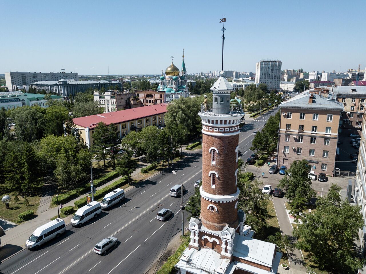 Глава Омской области открыл памятник Достоевскому - РИА Новости, 18.10.2021