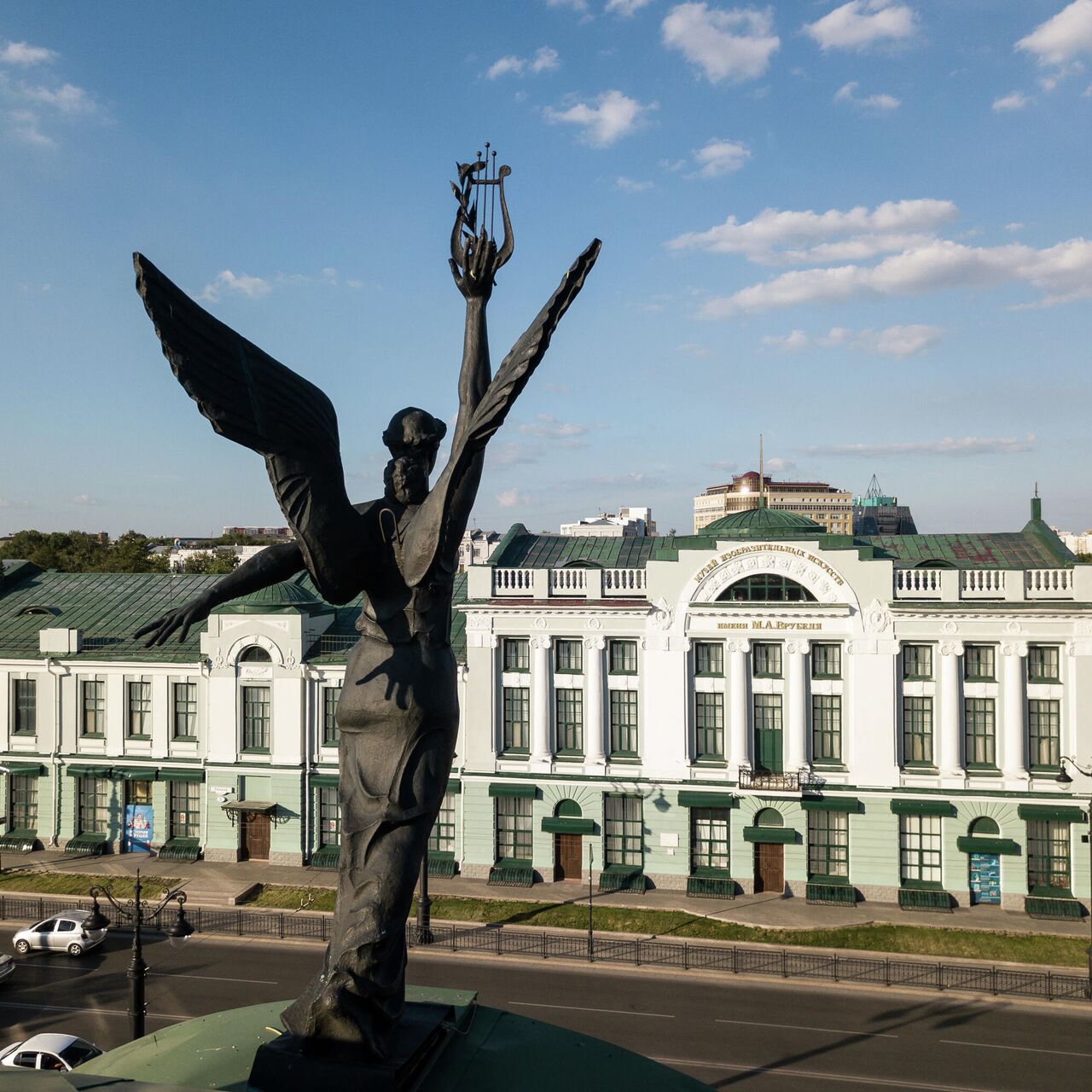 В омском Музее имени Врубеля создали парфюм в честь художника - РИА  Новости, 22.04.2022