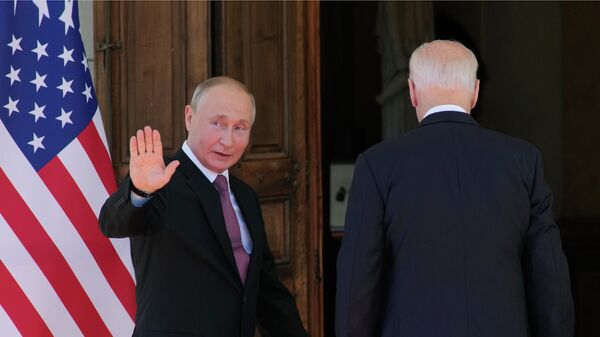 Президент РФ Владимир Путин и президент США Джо Байден на вилле Ла Гранж в Женеве