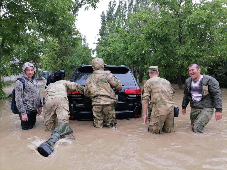 Последствия сильных ливней в Керчи